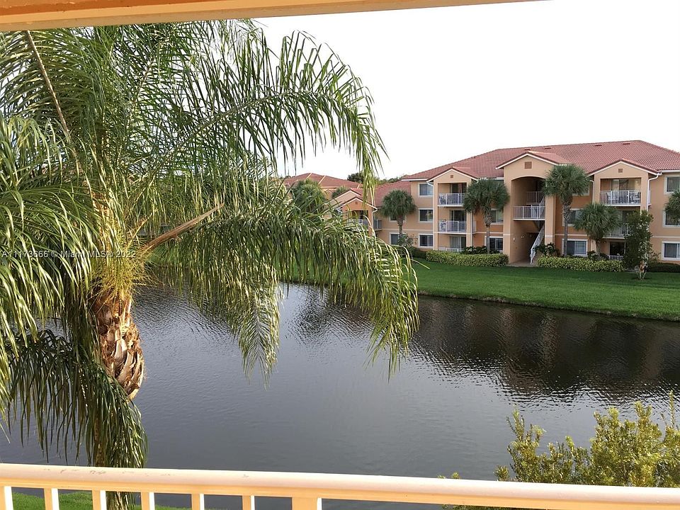 1st image of 121 SW Palm Dr APT 204