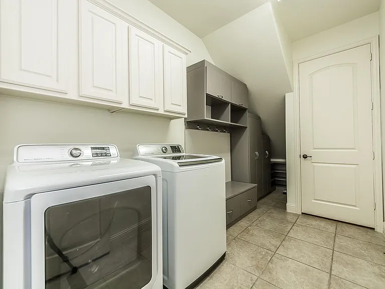 7920 Osborn Pkwy — Photo 28