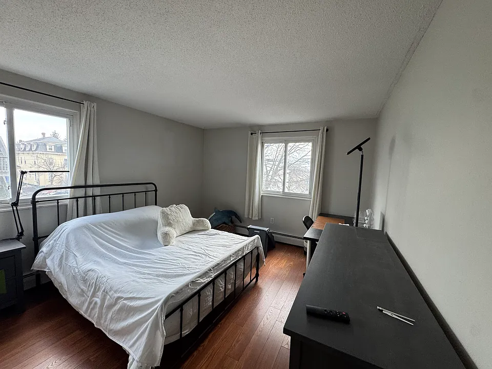 110 Pearl St #9