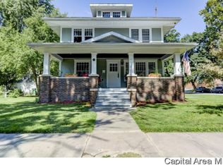 201 Kitchell Ave, Pana, IL 62557