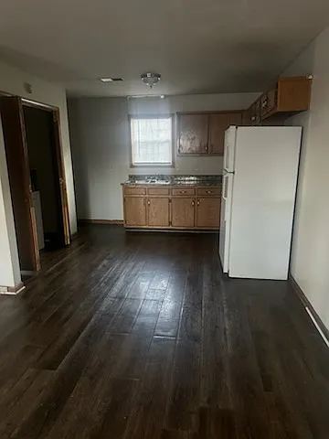 2 bed, 1652 sqft, $900 — Photo 3