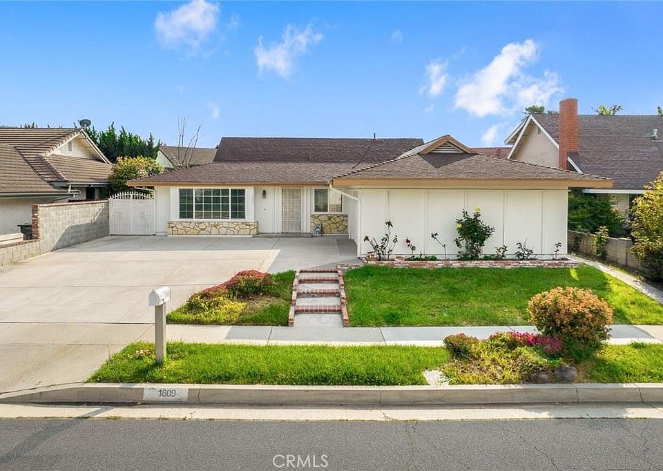 1st image of 1609 Orchard Hill Ln