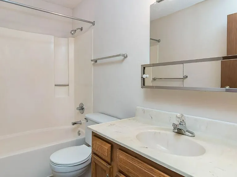 Meadow Wood — Photo 16