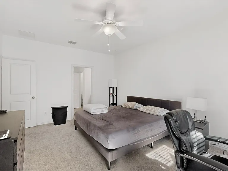 7546 Edgeware Rd — Photo 24