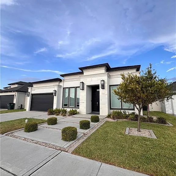 604 Glenwood Ave — Photo 3