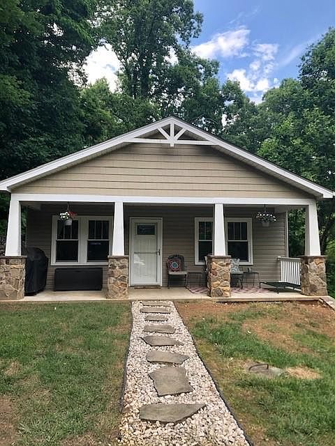 1st image of 1297 Dennis Ln