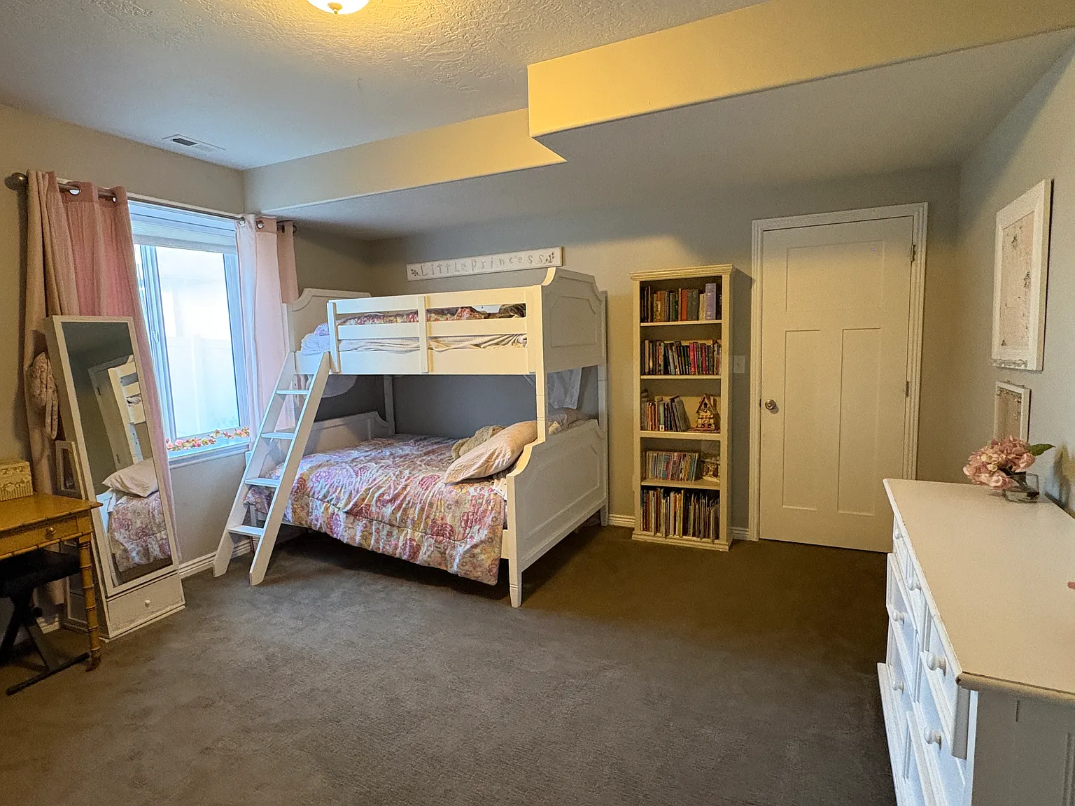 1217 Hillshire Dr — Photo 3
