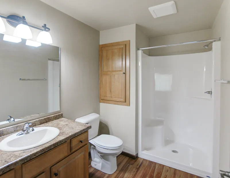Mountain Bay Apartments — Photo 2
