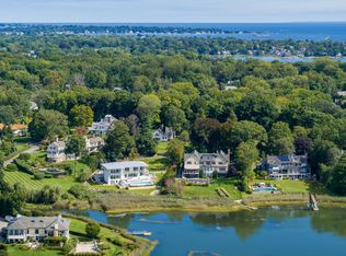 17 Carriglea Dr, Riverside, CT 06878