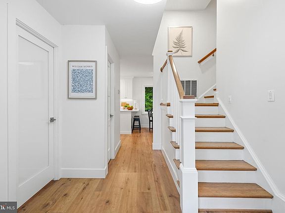 5th image of 4908 Woodland Way