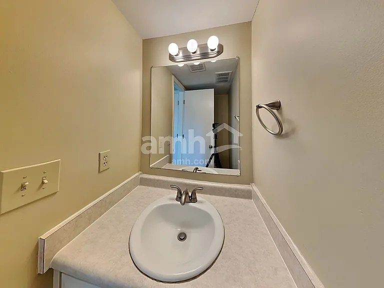 3559 High Creek Dr — Photo 11