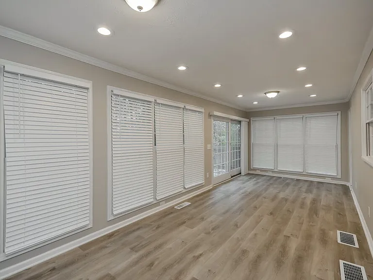 9245 Tara Dr SW — Photo 10
