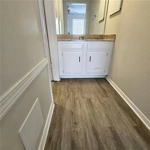 58 Carriage Ln #B — Photo 11