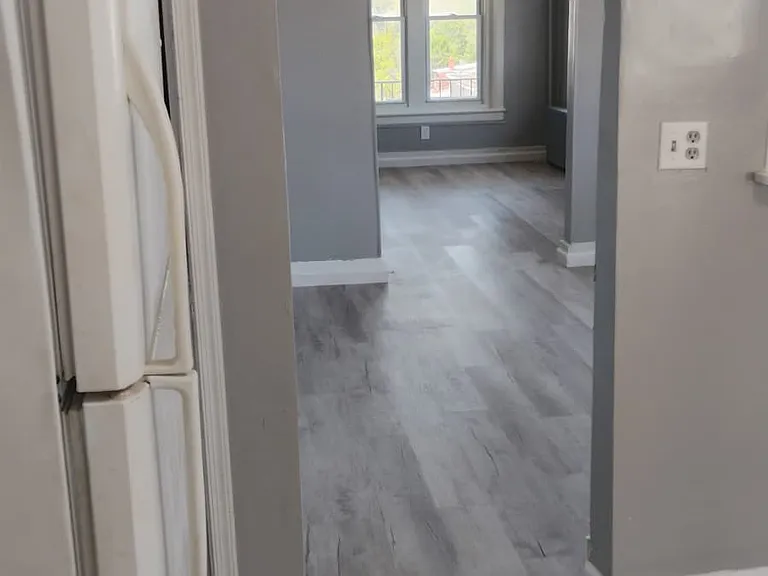 514 W Greenleaf St — Photo 5