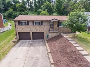 632 Carnival Dr, Pittsburgh, PA 15239