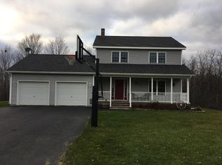 46 University St, Presque Isle, ME 04769