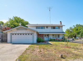 7000 Robin Rd, Fair Oaks, CA 95628
