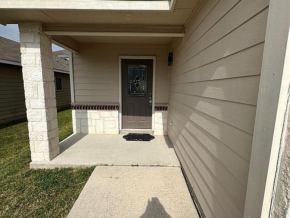 2nd image of 25346 colt