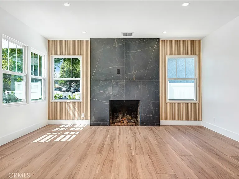 6722 Katherine Ave — Photo 5