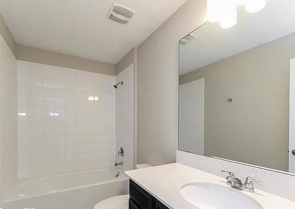 5th image of 209 Taft Dr