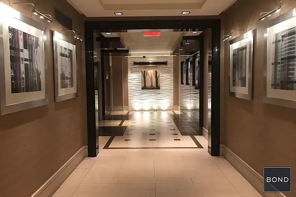 Rented by Bond New York | media 17