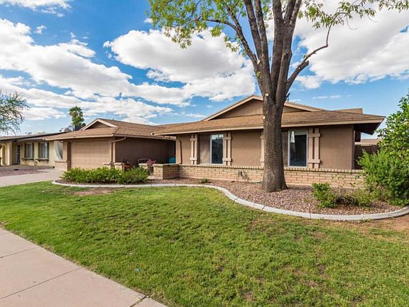 3rd image of 2424 W Peralta Cir