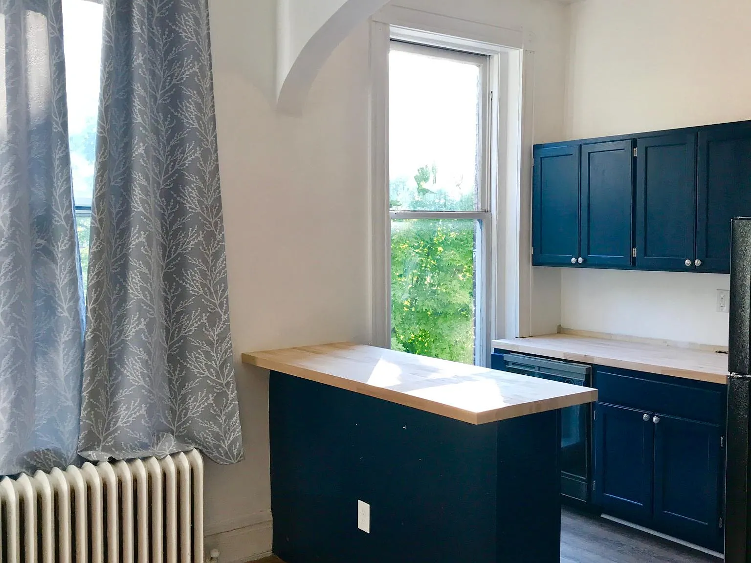 2 bed, 1000 sqft, $1,700 — Photo 3
