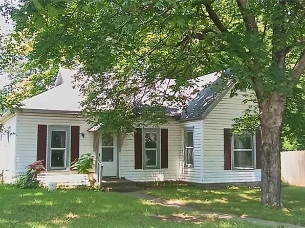 1301 N Washington St, Nevada, MO 64772