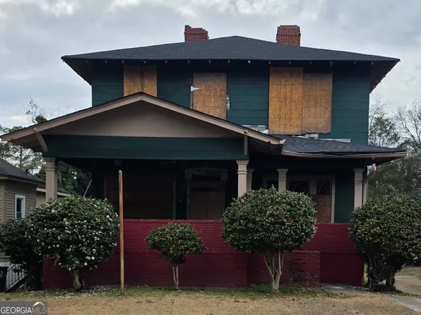 1061 Hillyer Ave, Macon, GA 31204