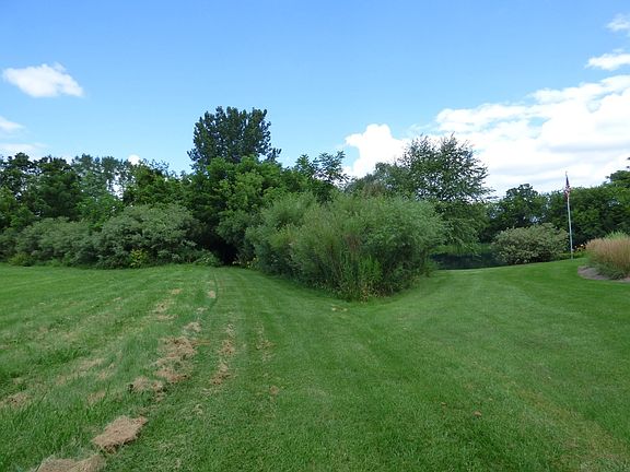2nd image of 27 Copperfield Dr