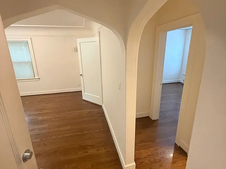 741 Federal Ave E — Photo 3