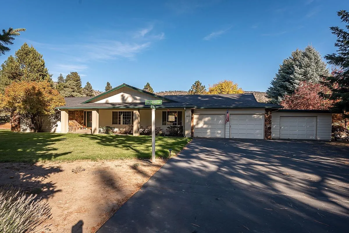 3635 Seutter Pl photo 1