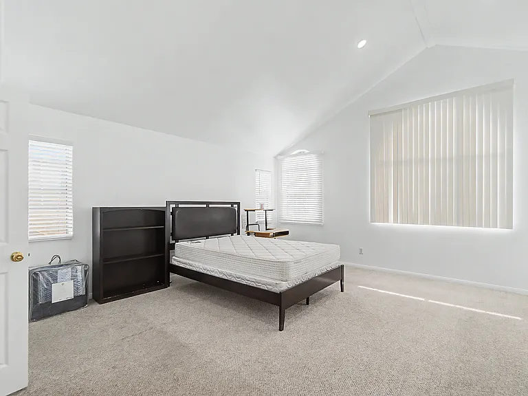 14613 Estrella Ave — Photo 12