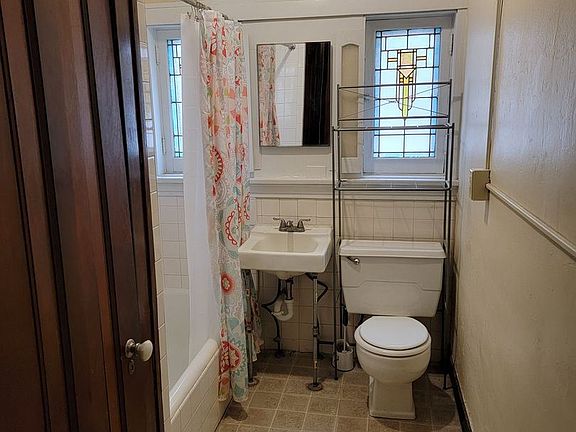 4th image of 6230 Columbia Ave Floor 1