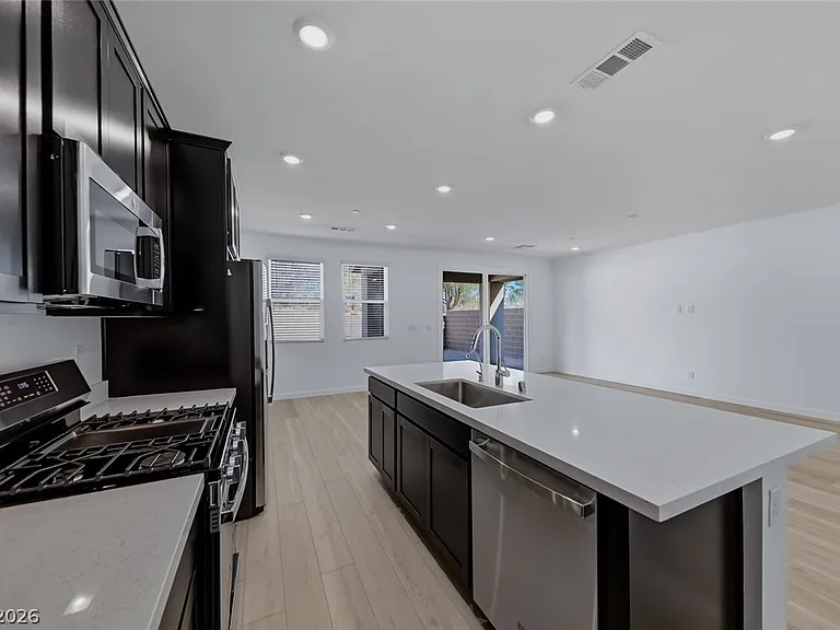 1752 Strada Nathan — Photo 7