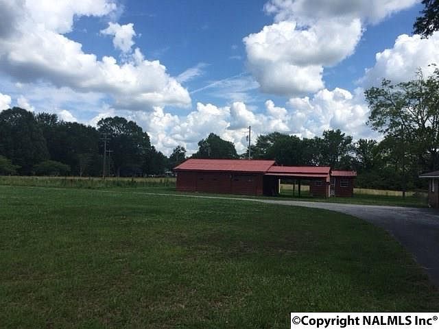 2nd image of 6090 Norris Mill Rd