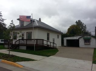 208 E Main St, Spring Grove, MN 55974