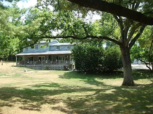 415 Ski Hill Rd photo 1