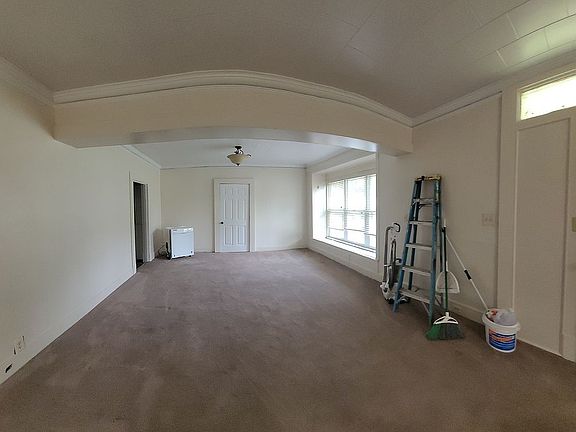 Large Family Room/Dining Room