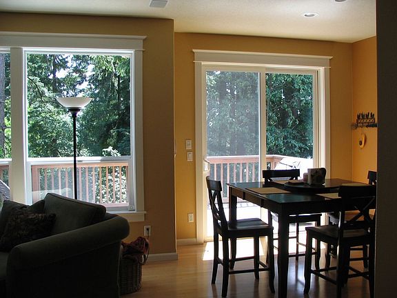 Family Room pic 3