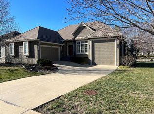 20300 W 99th St, Lenexa, KS 66220