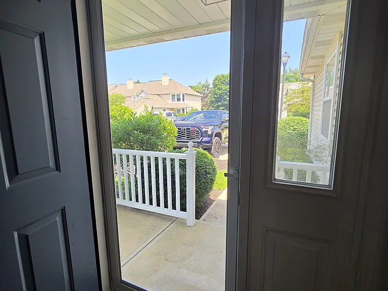 1123 Windmill Way N — Photo 2