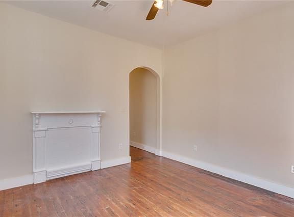 4th image of 3104 Toulouse St