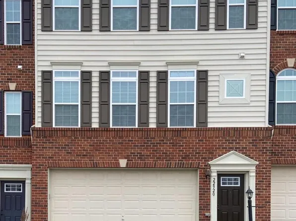 22920 Lacey Oak Ter, Sterling, VA 20166