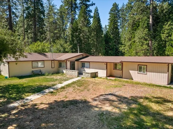 19317 Maple Ave, Weed, CA 96094