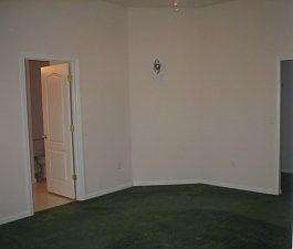 5th image of 1720 Hollow Glen Dr