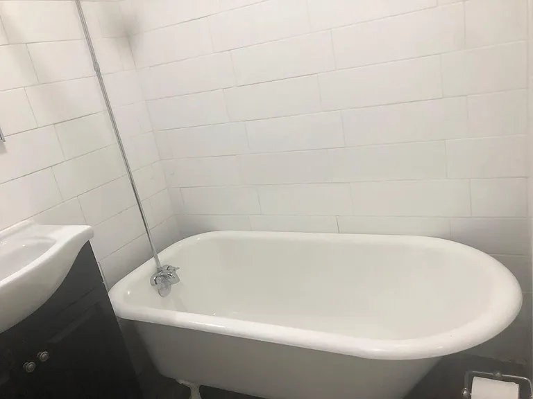 18 Kensington Ave #2H — Photo 9
