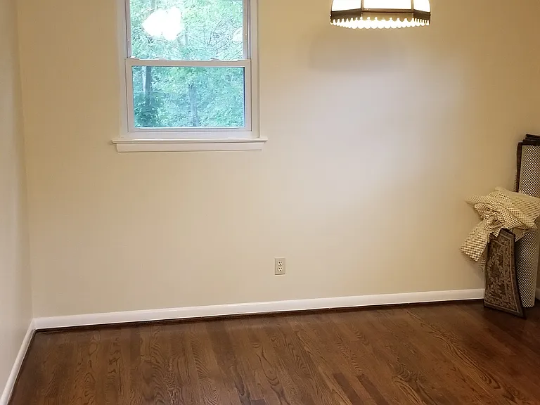 9102 Sandra Ct — Photo 9