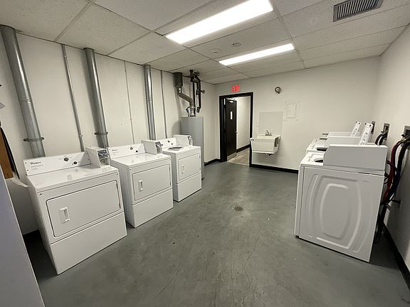 2nd image of 5 Center Sq APT 35