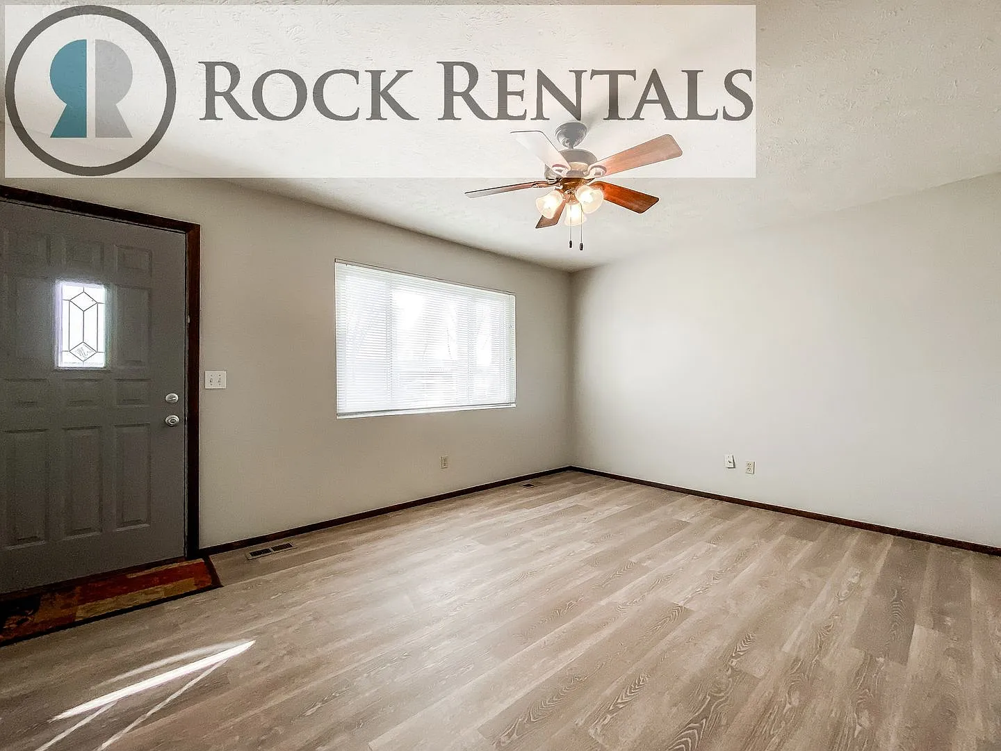 3 Bed 1 Bath with Attached Garage — Photo 2